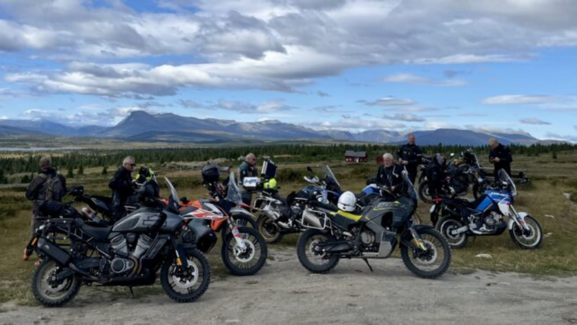 Flott tur i fjellet med Adventureskolen